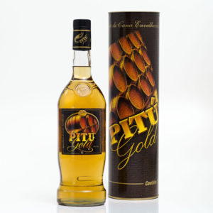 aguardente_de_cana_envelhecida_pitu_gold_garrafa